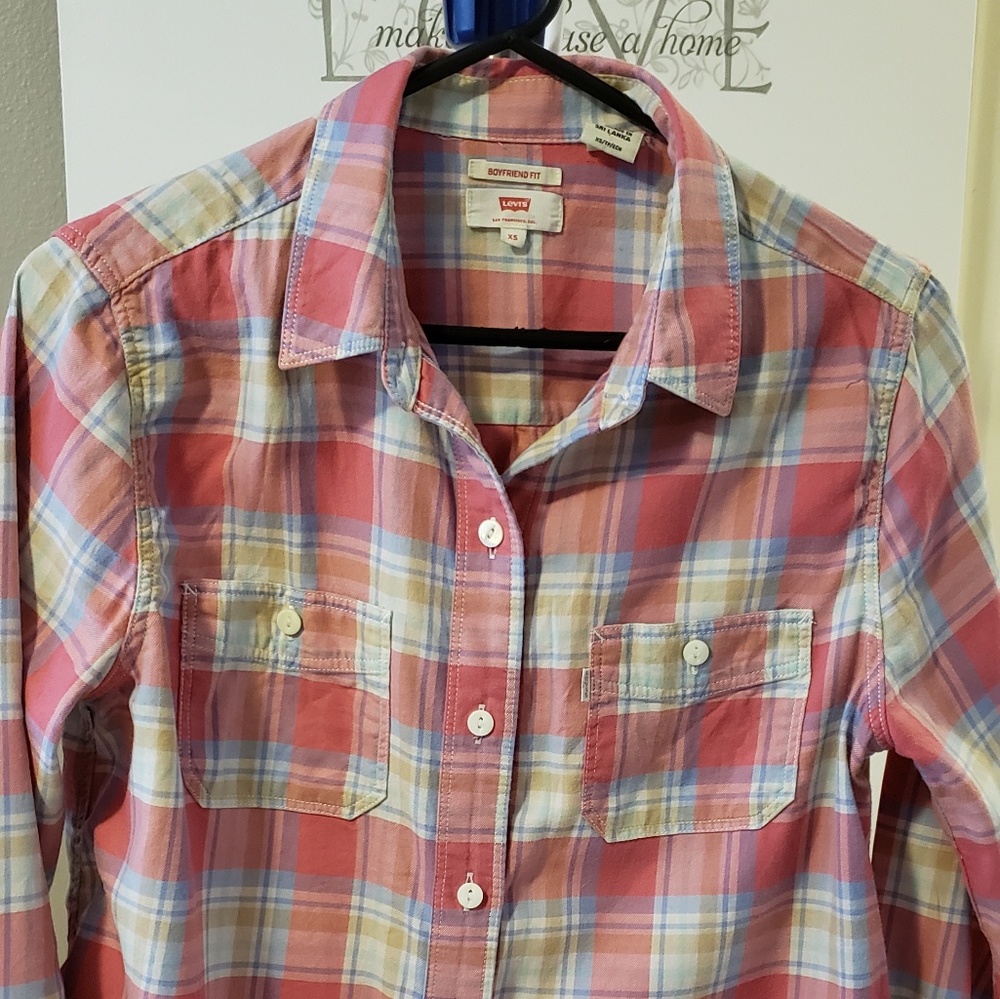 Levi's Boyfit womens shirt